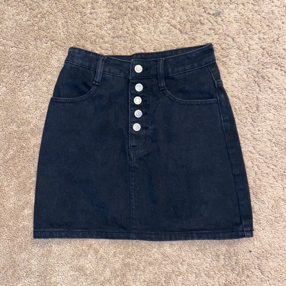 Black high wasted mini skirt button up